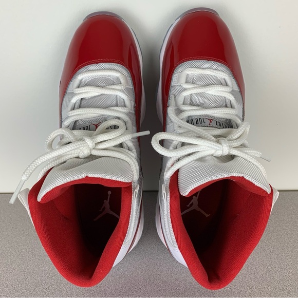 Nike Air Jordan 11 Cherry size 8.5 Men’s - Picture 5 of 16